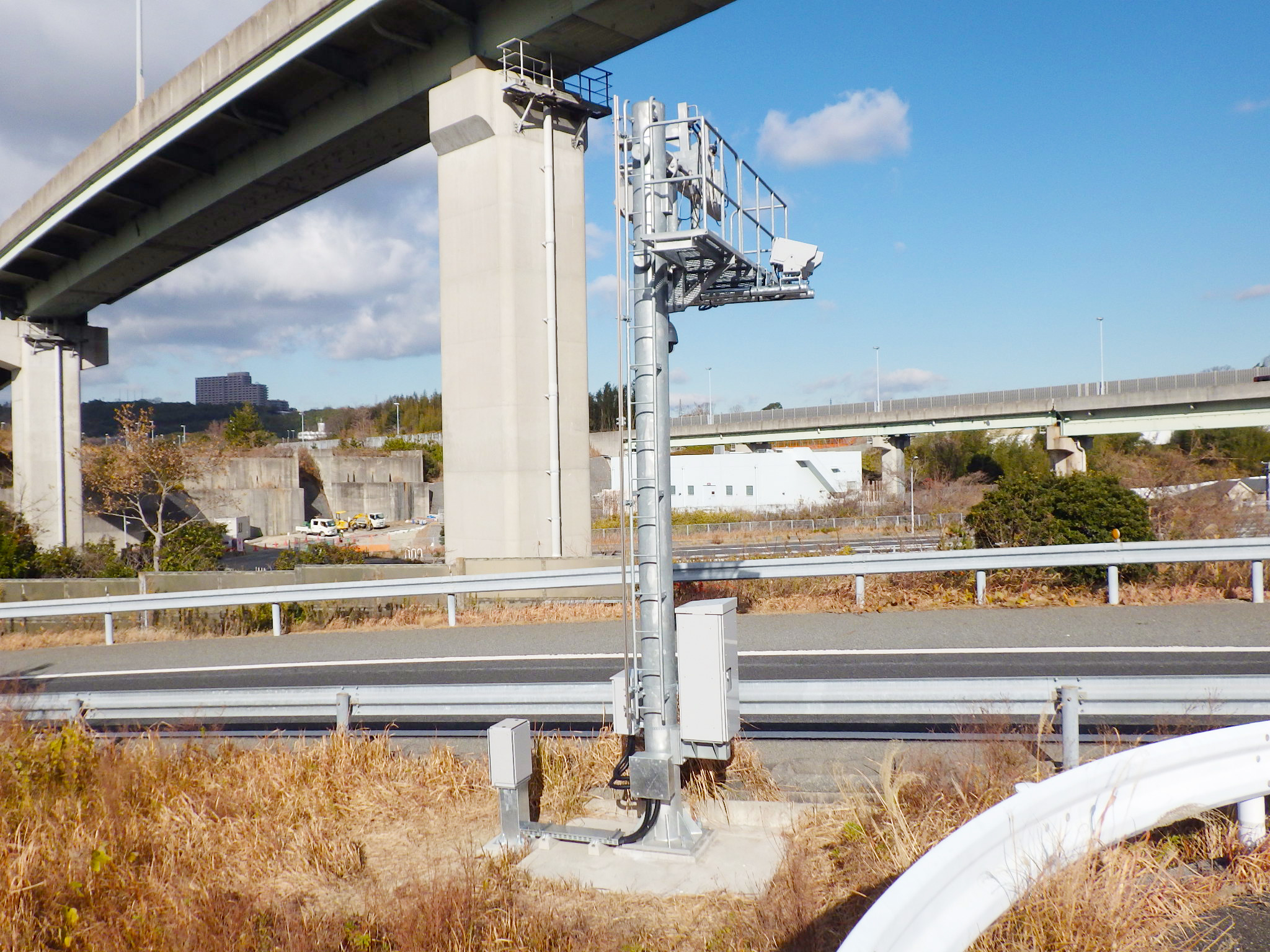 関西支社管内　フリーフローアンテナ用撮像装置設置工事（令和２年度）